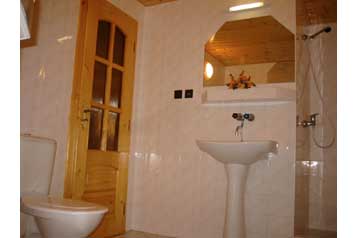 Slovacia Privát Závažná Poruba, Exteriorul